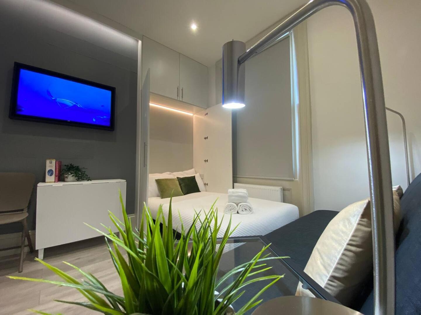 Apt 03 Beachside Beauty Central Studio Steps From Cafes Brighton Eksteriør bilde