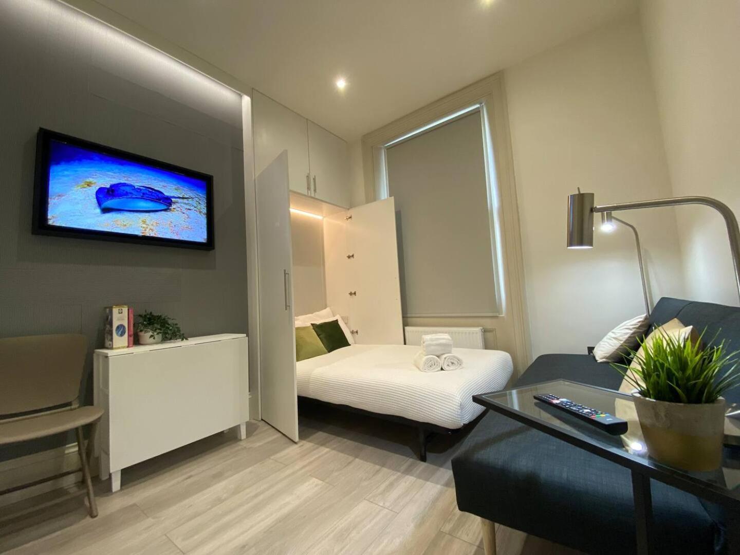 Apt 03 Beachside Beauty Central Studio Steps From Cafes Brighton Eksteriør bilde