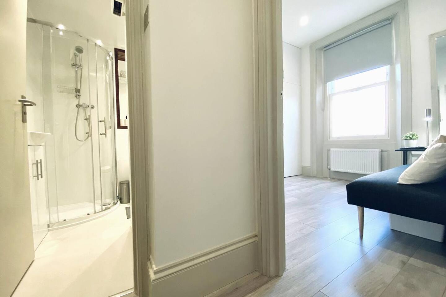 Apt 03 Beachside Beauty Central Studio Steps From Cafes Brighton Eksteriør bilde