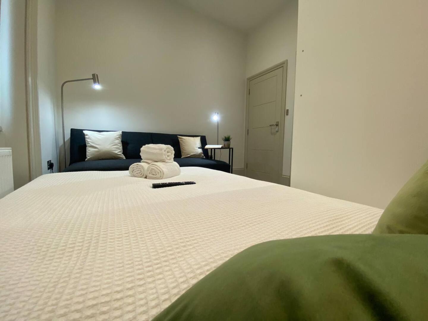 Apt 03 Beachside Beauty Central Studio Steps From Cafes Brighton Eksteriør bilde